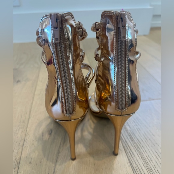 Steve Madden Rose Gold Metallic Strappy Heel - Size 7.5 - Picture 4 of 6